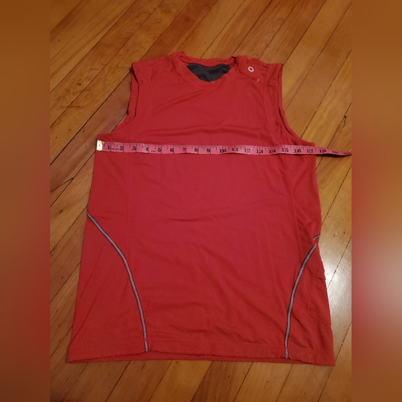 Lululemon athletica Men Tank top. Run. Red and dark grey. Size XS. - Picture 3 of 5